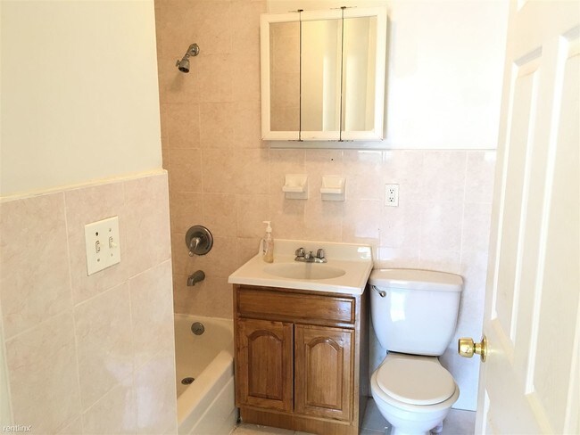 Building Photo - 242 54th St