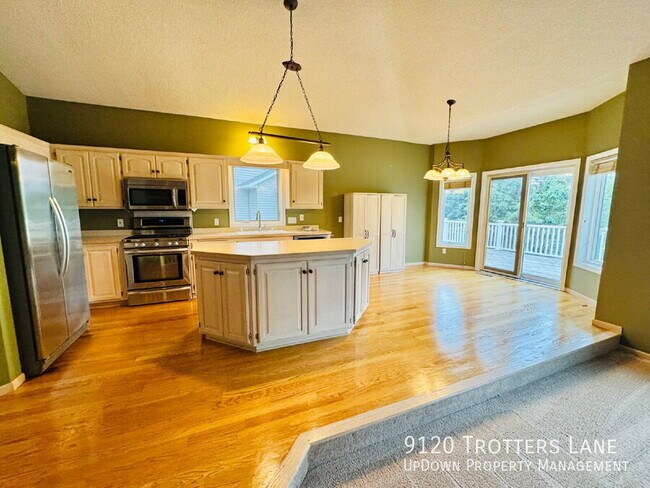 Foto del edificio - 9120 Trotters Ln