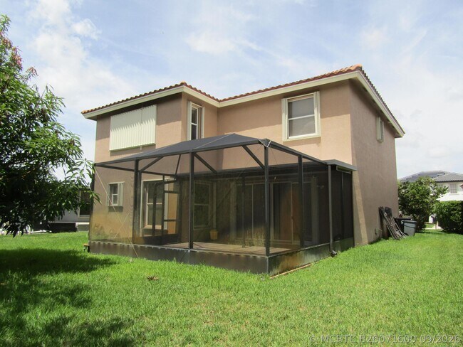 Foto del edificio - 1756 SW Jamesport Dr
