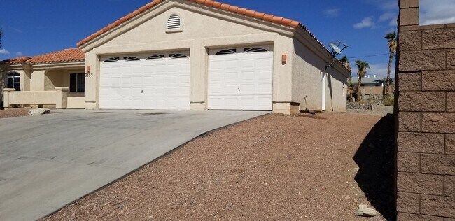 Foto del edificio - Move-in Special! 1/2 off First Month's ren...