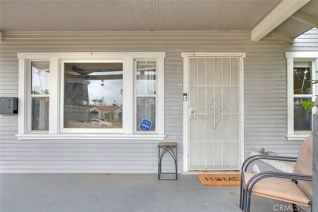 Building Photo - 829 N Clementine St