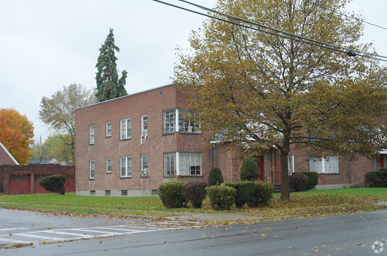 Primary Photo - 841 New Scotland Ave