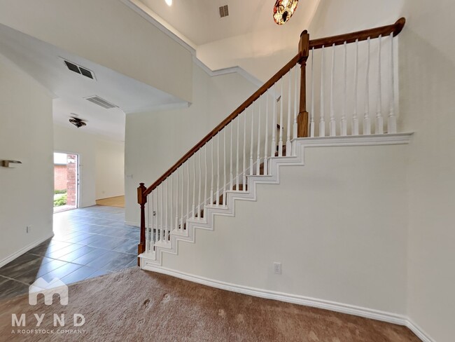 Building Photo - 2305 Leafy Glen Ct
