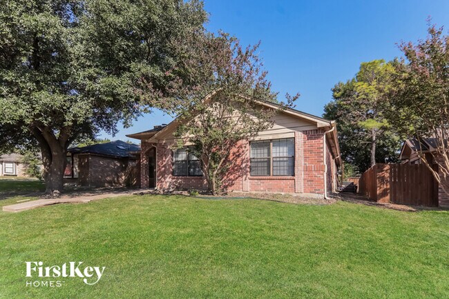 Building Photo - 13121 Rustic Cir