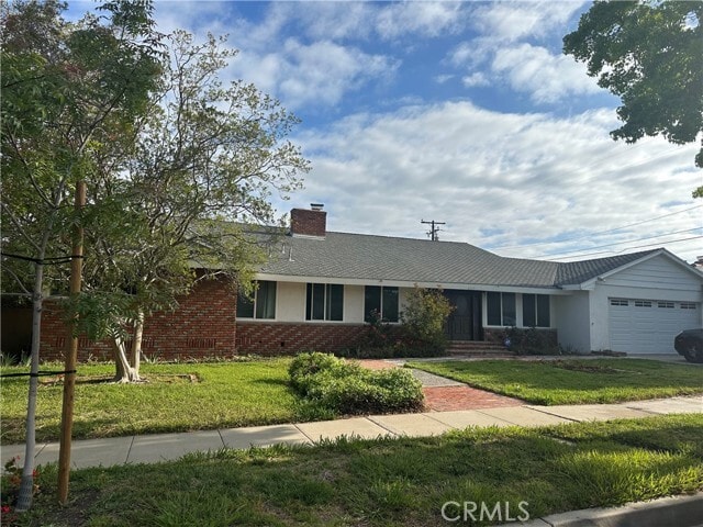 Foto del edificio - 3025 E Hillcrest Ave