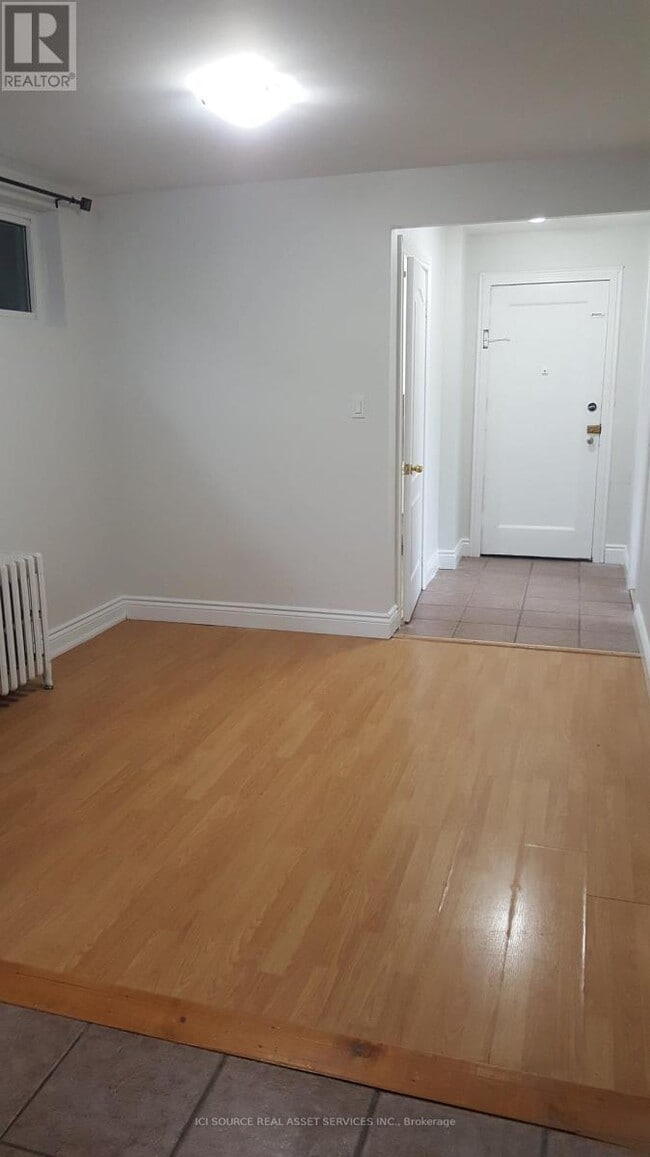 Photo du bâtiment - 44 Bartonville Ave W