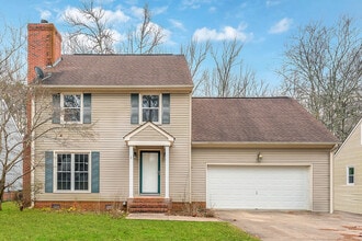 Building Photo - 127 Suffolk Dr