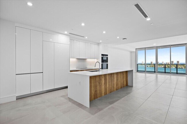 Foto del edificio - 220 Lake Shore Dr