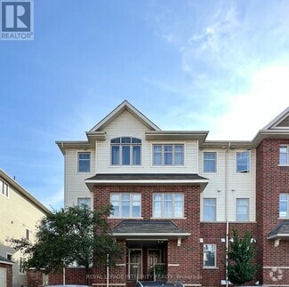 Building Photo - 251 Keltie Private