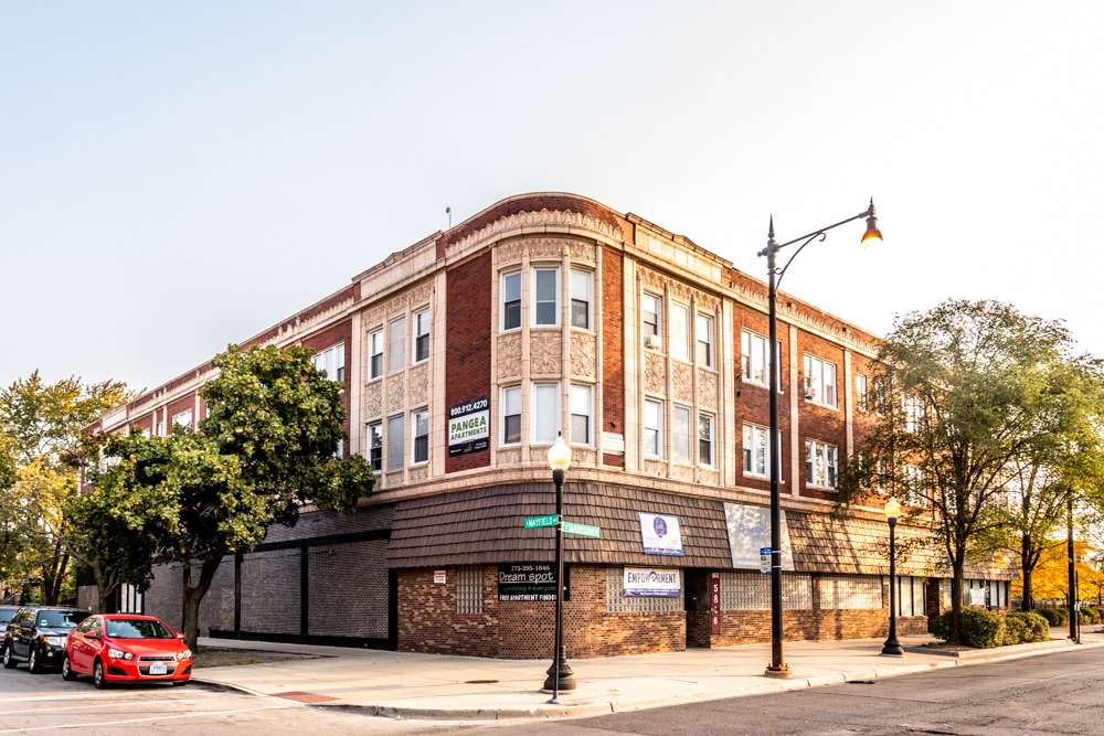 Primary Photo - 5836 W Madison St