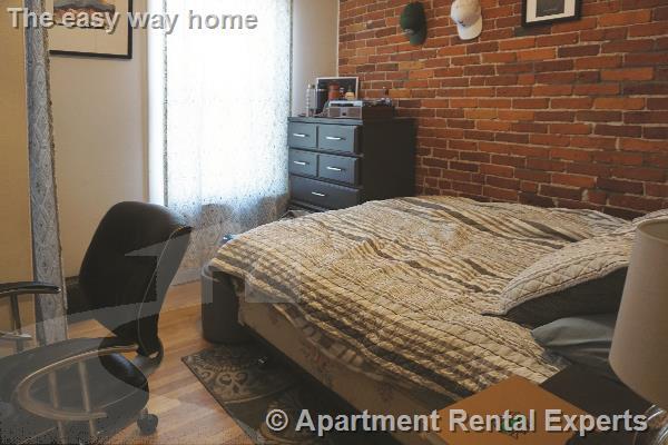 Building Photo - 164 Broadway