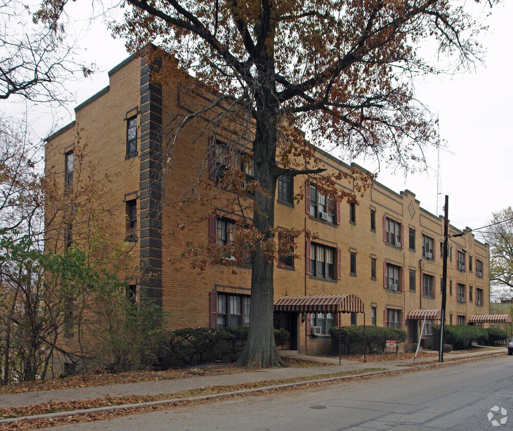 1237 Elsinore Ave, Cincinnati, OH 45202 Apartments in Cincinnati, OH