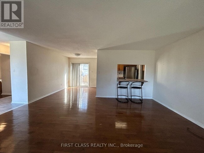 Building Photo - 85 William St