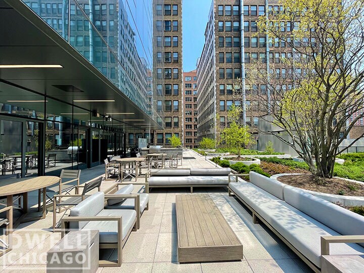 Foto principal - 717 S Clark St