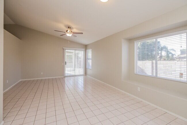 Foto del edificio - 6603 E Northridge St