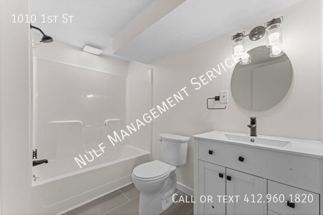 Foto del edificio - 1010 1st St