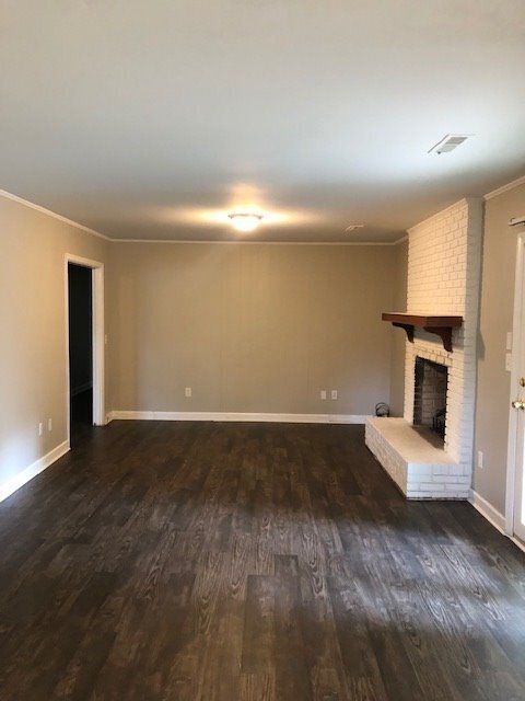 Building Photo - COMING SOON!!! 3 bed 2 bath between Pelham...
