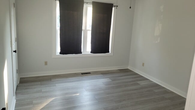 bedroom1 - 43 Blue Water Dr