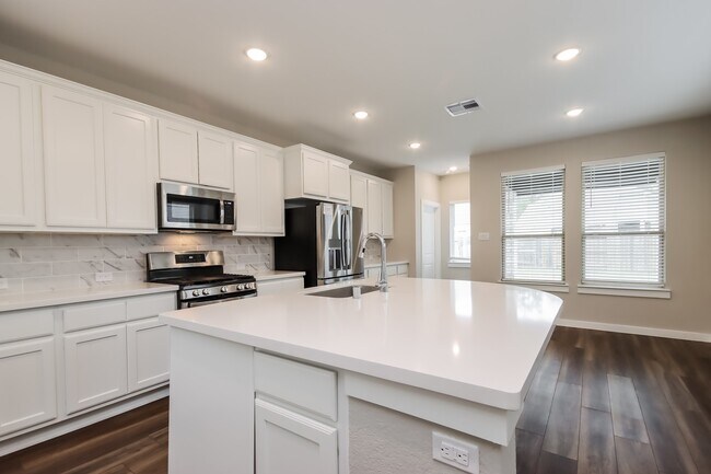 Foto del edificio - 16411 Little Pine Creek Dr