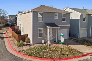 Building Photo - 8865 Meade Ct