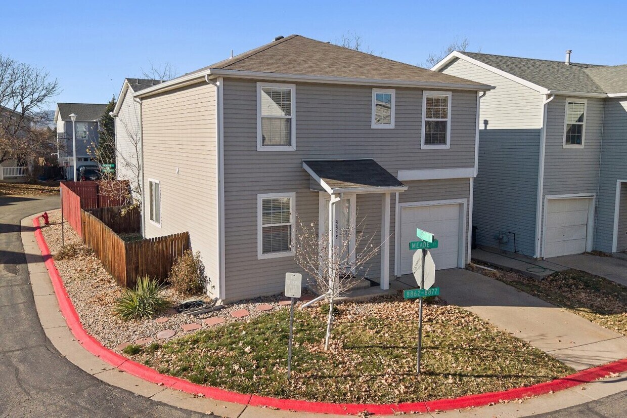 Primary Photo - 8865 Meade Ct