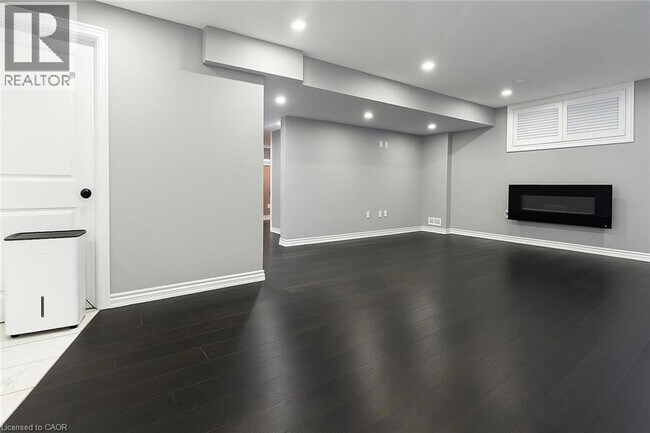 Photo du bâtiment - 526 Woodbine Ave