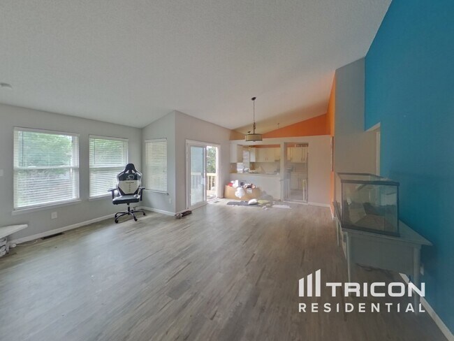 Foto del edificio - 2945 Rolling Wood Loop