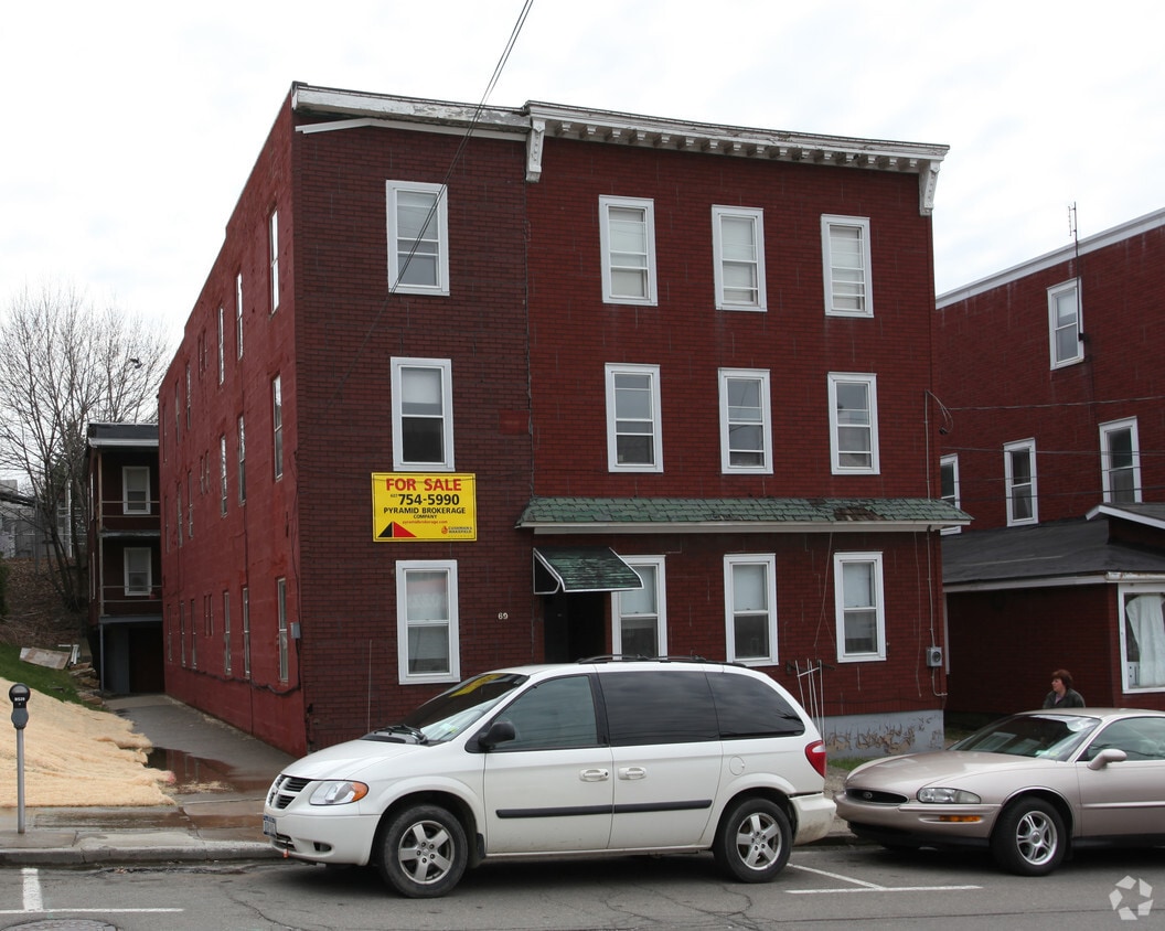 Building Photo - 69 Baldwin St