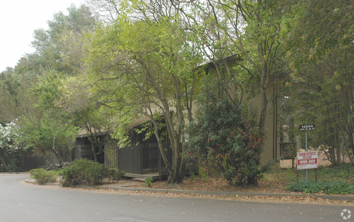 Foto del edificio - Brookside Glen