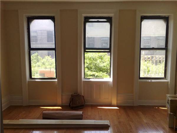 Primary Photo - 815 W 181st St
