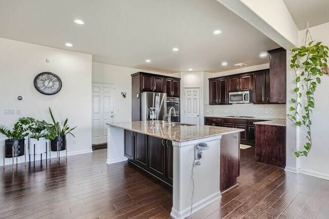 Photo - 10748 Worthington Cir House