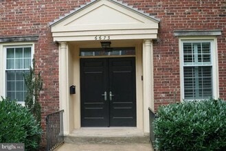 Building Photo - 6673 McLean Dr