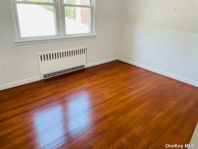 Foto del edificio - 45-61 215th St