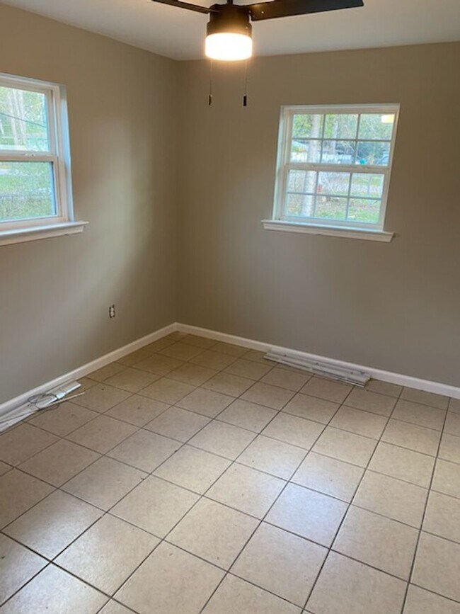 Foto del edificio - Available Now *PET FRIENDLY*