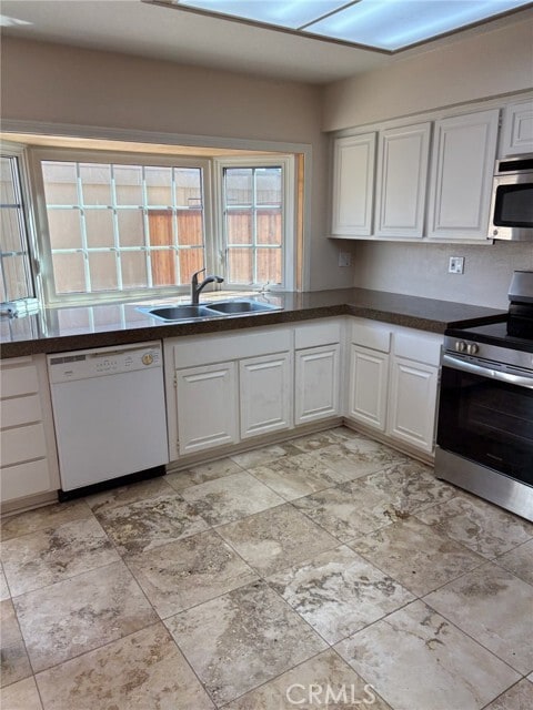 Foto principal - 18243 Crater Lake Ct