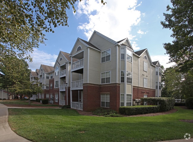 Legacy Arboretum - Legacy Arboretum Apartments