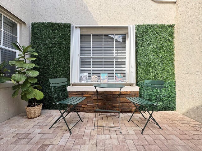 Foto del edificio - 1540 Seabay Rd