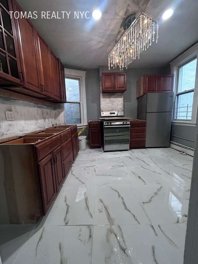 Building Photo - 37 Altonwood Pl