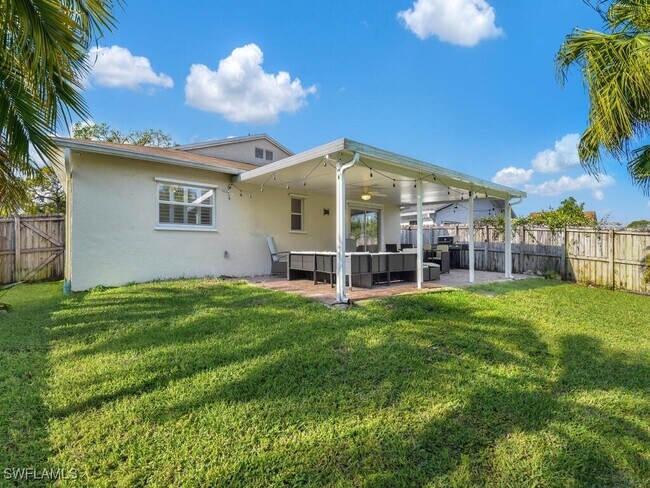 Foto del edificio - 637 103rd Ave N