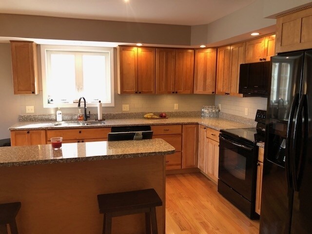 Foto del edificio - 1376 NH-11