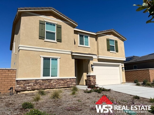 Building Photo - Stunning 6-Bedroom, 3-Bathroom Home for rent in a newer neighborhood