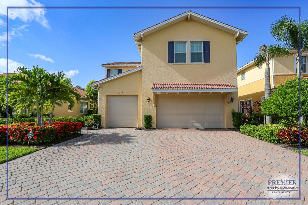 Primary Photo - ***5 BEDS+DEN***4 BATHS***3-CAR GARAGE***M...