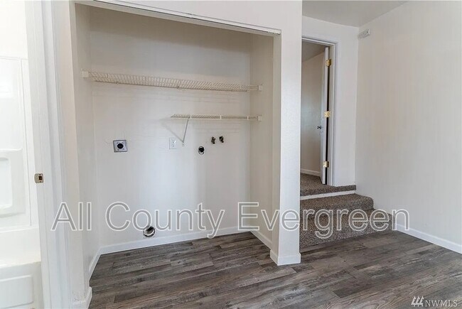 Foto del edificio - 21212 119th St E