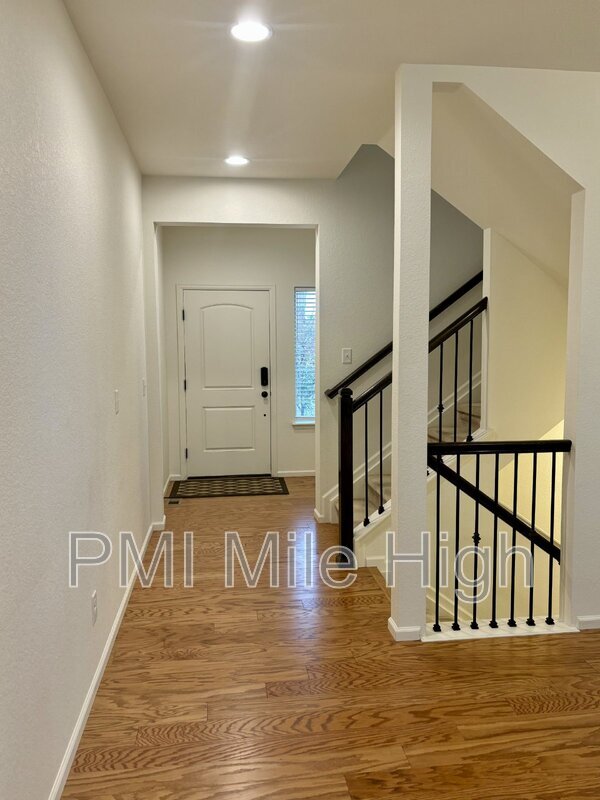 Building Photo - 967 Auburn Dr