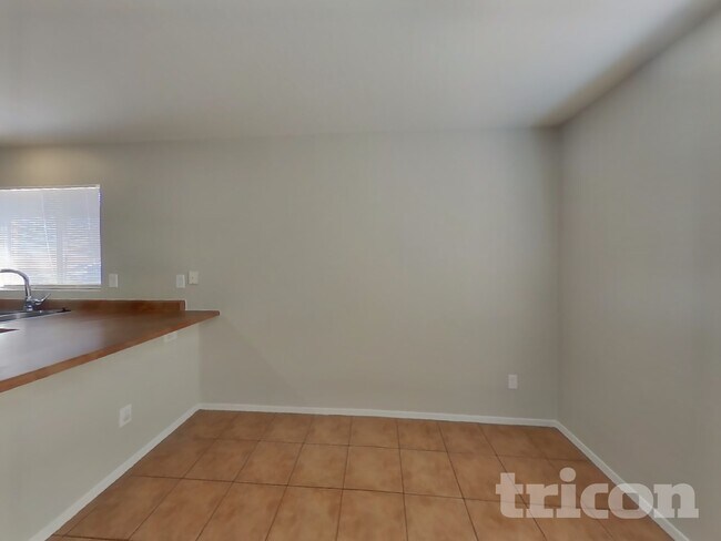 Building Photo - 10535 W Papago St