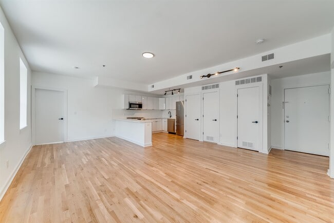 Foto del edificio - 716 Madison St