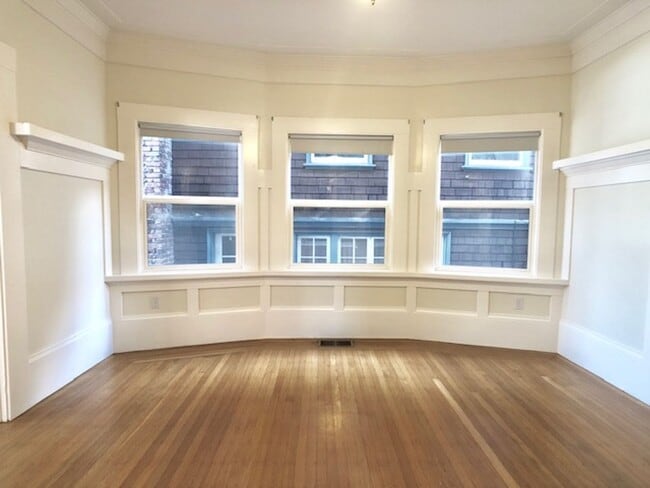 Foto del edificio - 1714 Santa Clara Ave