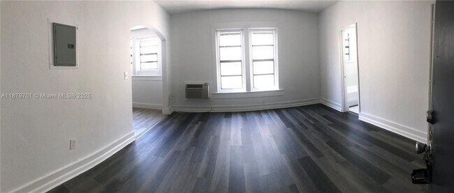 Building Photo - 1319 Meridian Ave