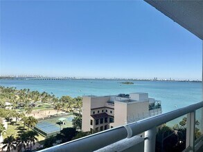 Building Photo - 1717 N Bayshore Dr