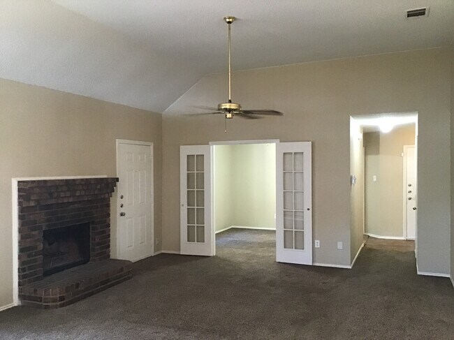 Building Photo - 2402 Weatherby Drive